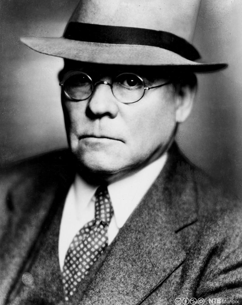 Edgar Lee Masters